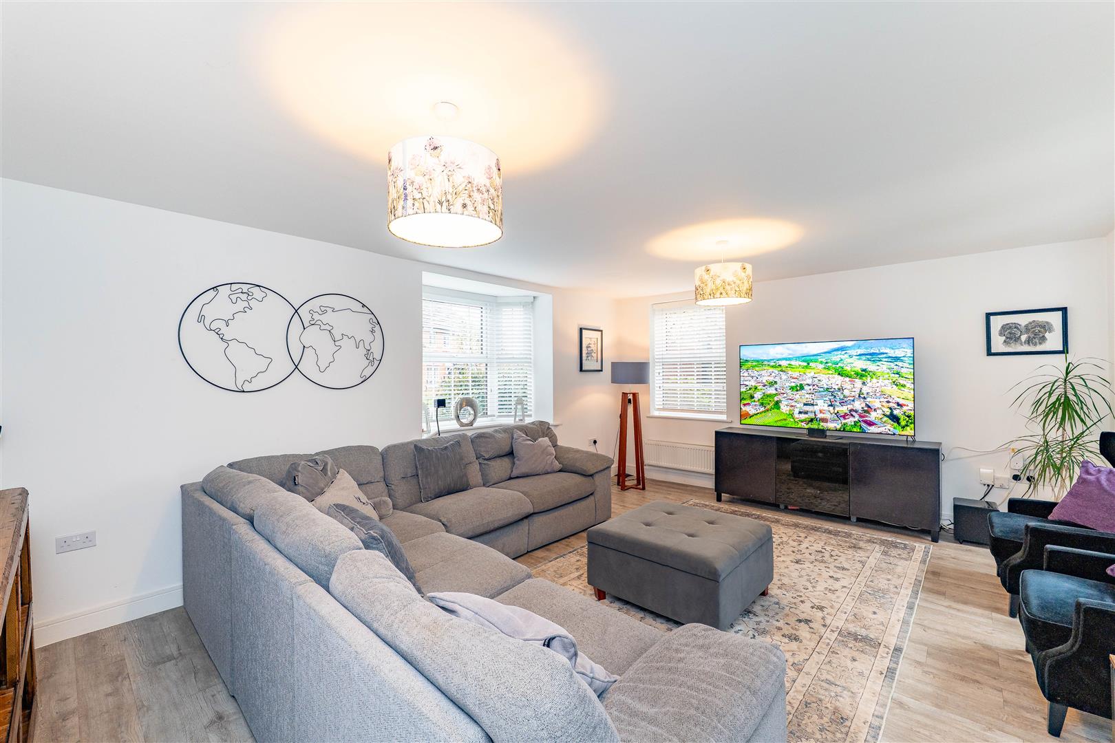 6 bed property in Whiteleaf Place, Leyland